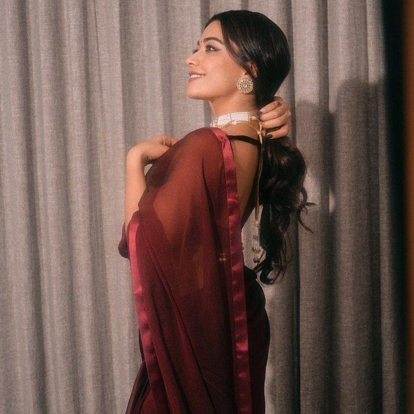 rashmika-mandanna-saree-look-hot-photos